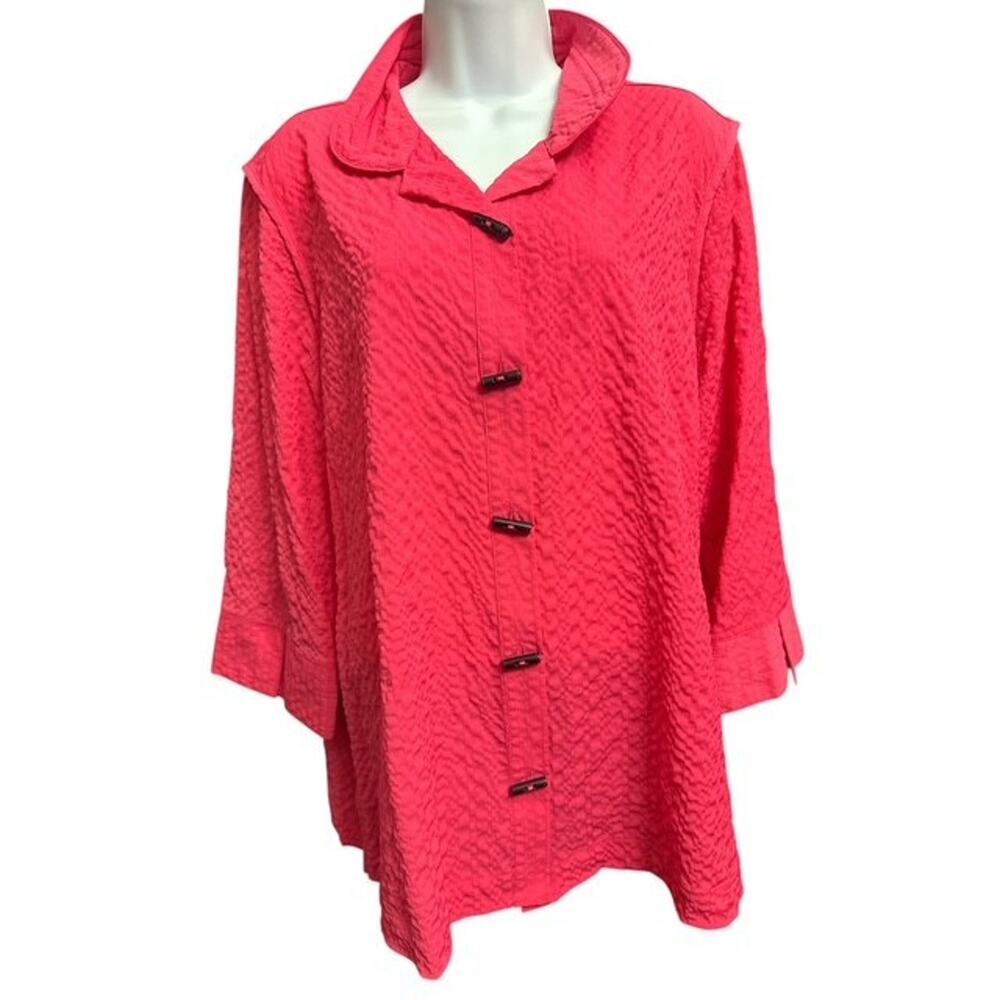 Ali Miles 1X Top Deep Pink Woven Crepe Fancy Button Up Stay Collar 3/4 Sleeves
